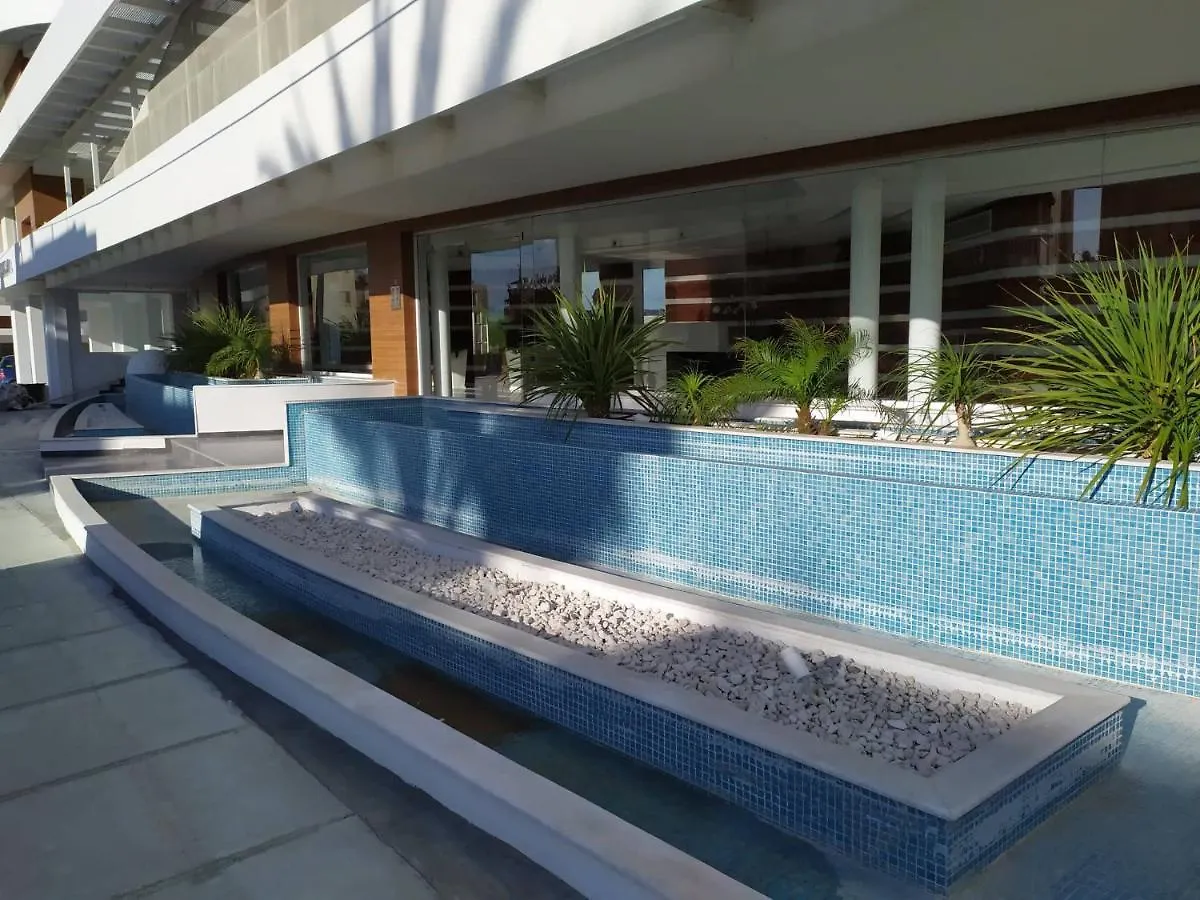 The Pearl Of Mackenzie Lifestyle - Travel & Life Apartman Lárnaka 0*,