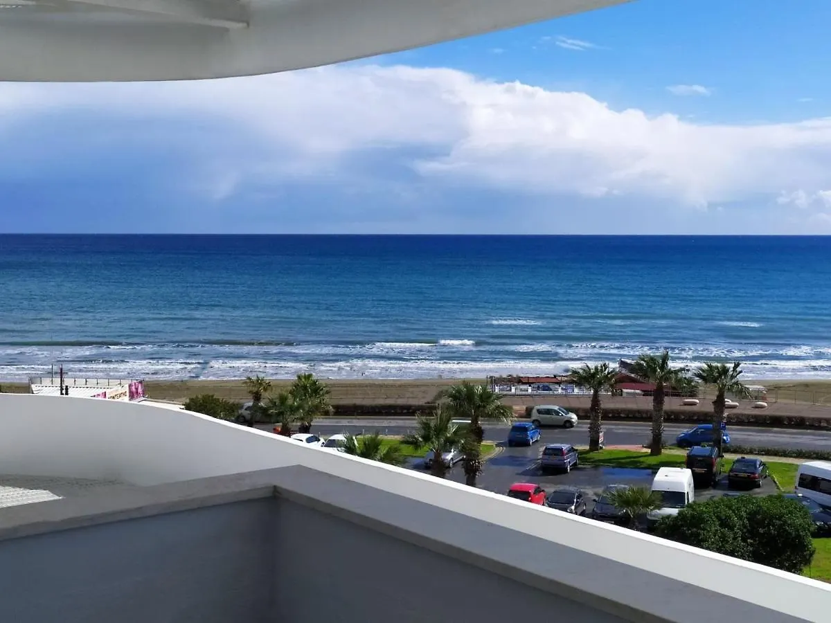 The Pearl Of Mackenzie Lifestyle - Travel & Life Apartman Lárnaka