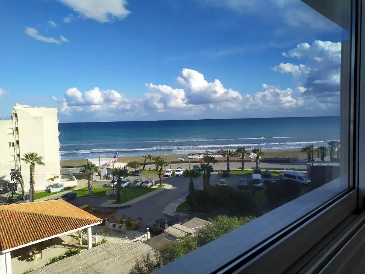 The Pearl Of Mackenzie Lifestyle - Travel & Life Apartman Lárnaka